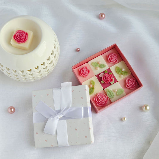 Personalized Rose Wax Melts Gift Set – romantic scented melts made from soy wax