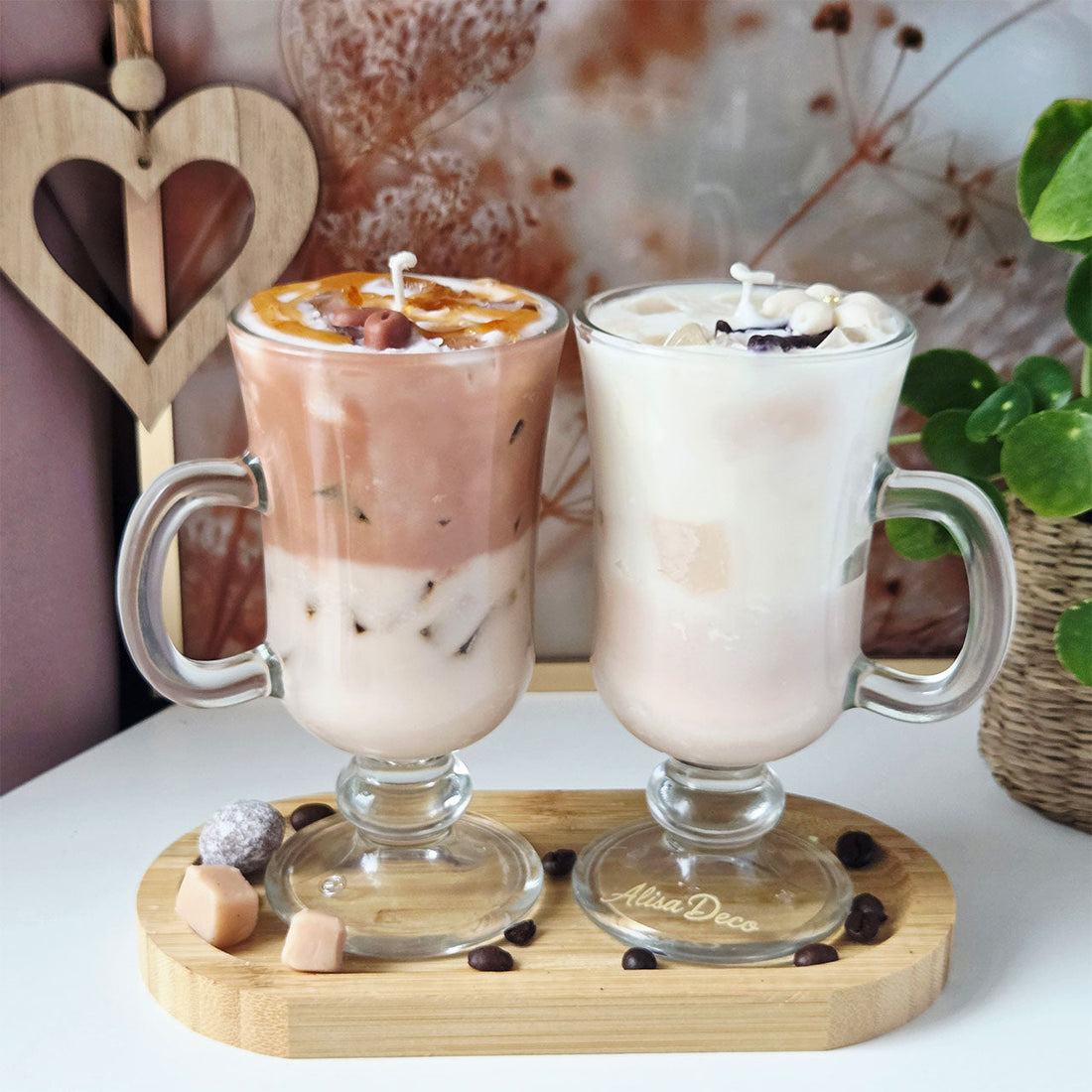 Kerzen im Glas im Café-Stil aus der Bar Latte Collection