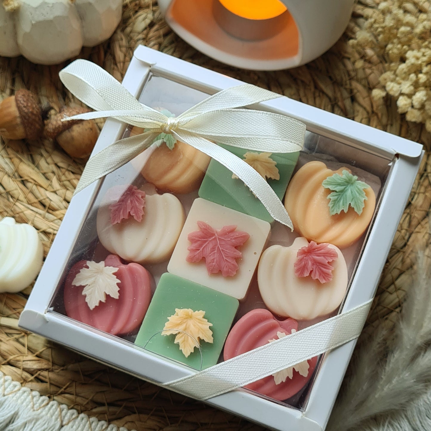 Zarte Mini Kürbisse – Handgemachte Wax Melts in Mini-Kürbisform