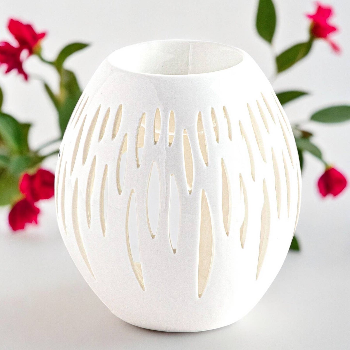 Ovali White Ceramic Oil & Wax Burner