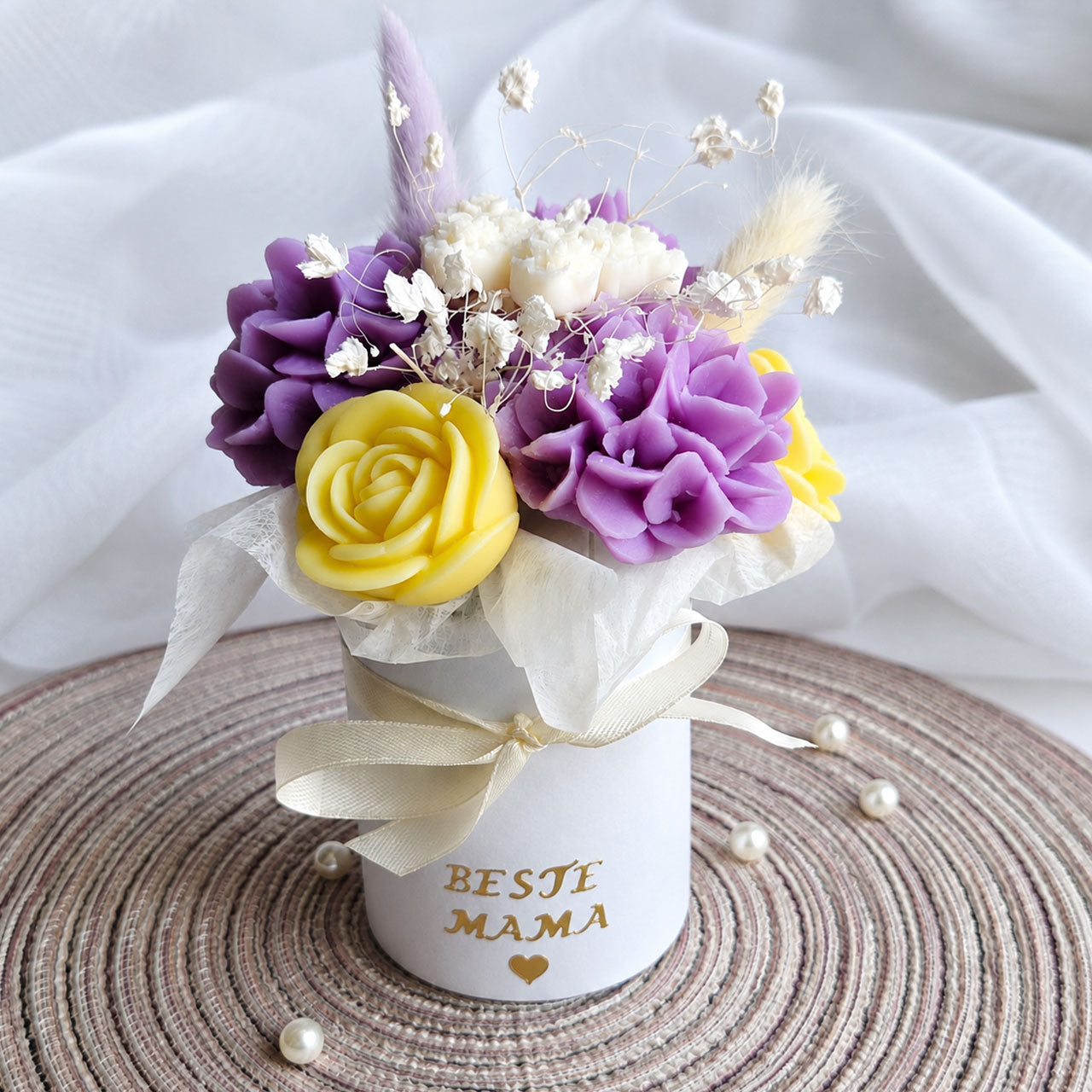 Dekorativer Wax Melts Blumenstrauß mit floralen Düften