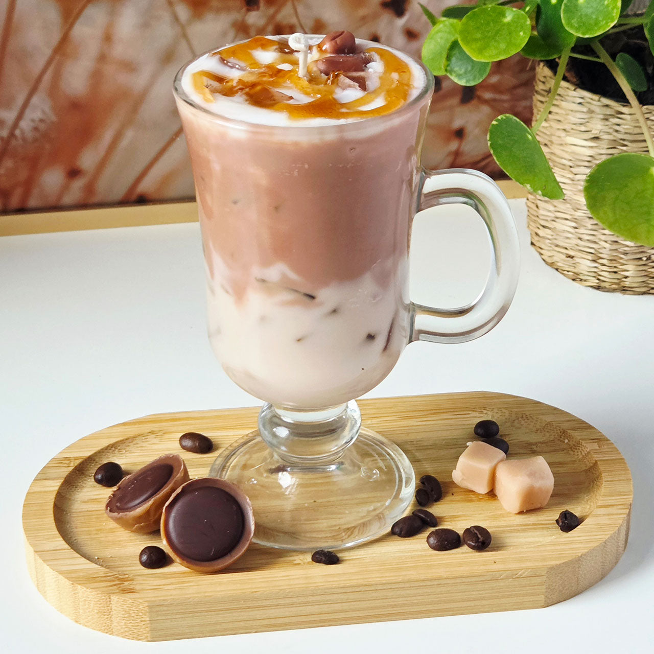 Kerze im Glasbecher in Latte Optik, Größe 250 ml