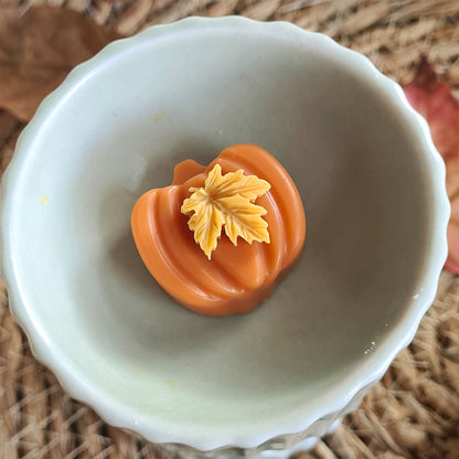 Kürbiszauber Duftkerze – ideale Geschenkidee für Herbstabende