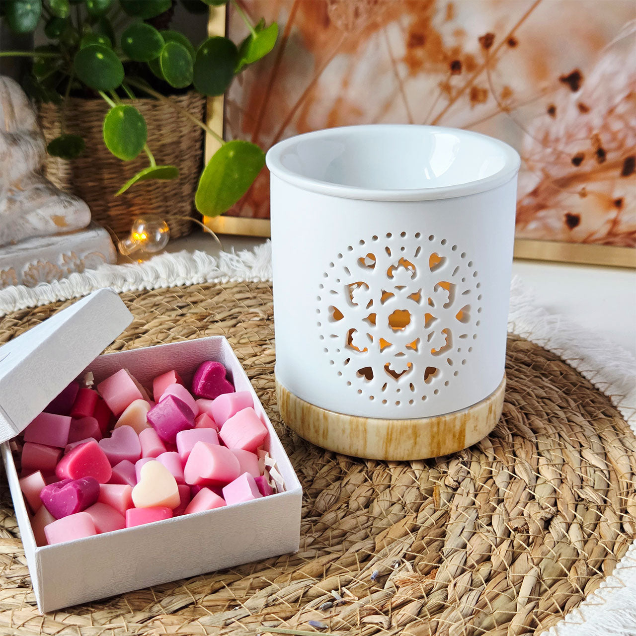 Duftlampe im Cozy Set mit Damson Plum und Rose Wax Melts