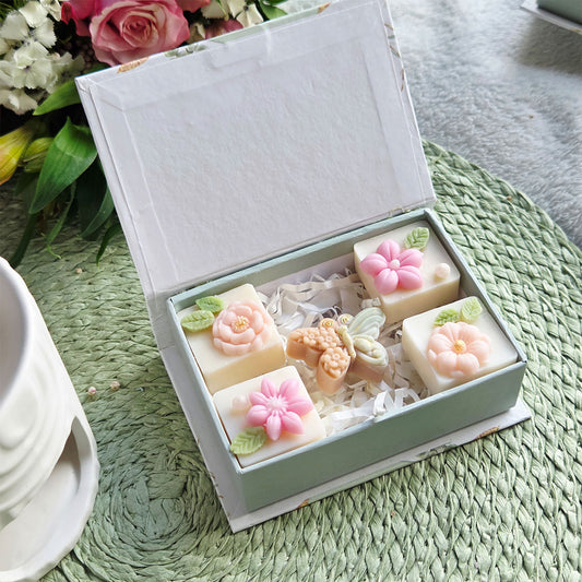 Handgemachte florale Duftwachse mit Blumen-Design
