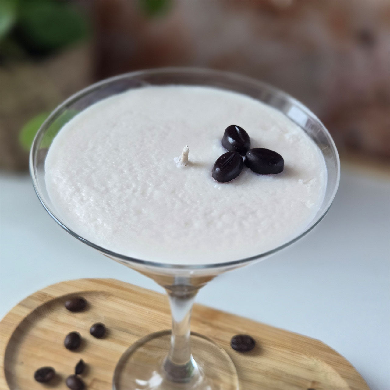 Statement Duftkerze im Cocktail-Stil für modernes Wohndesign