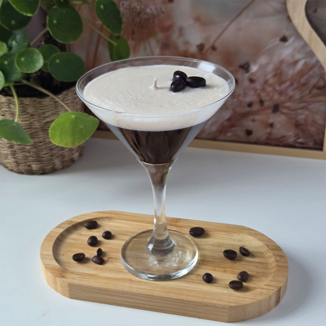 Handgefertigte Sojawachskerze inspiriert vom Espresso Martini Cocktail