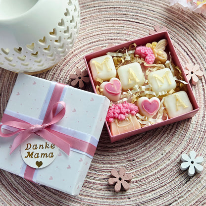 Handgemachte Duftwachs Geschenkbox für Mama mit dekorativen Elementen