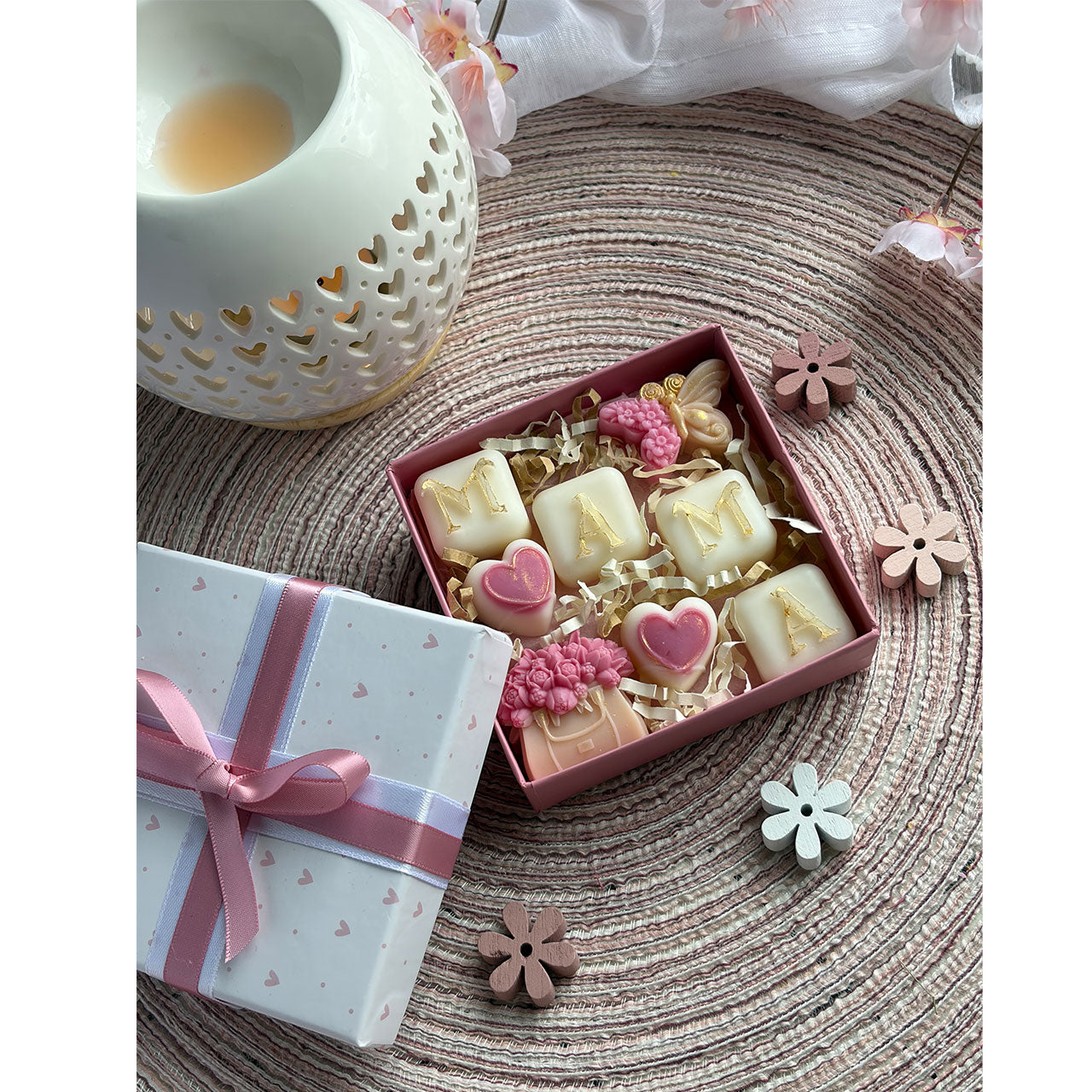 Wax Melts Set aus Sojawachs mit „MAMA“ Buchstaben