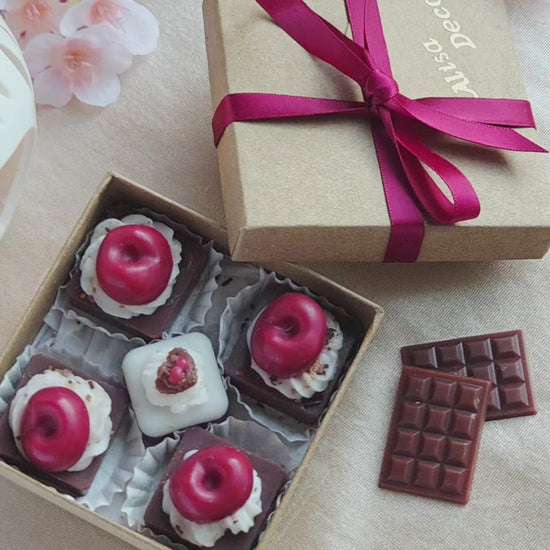 Video der Black Cherry Sojawachs Wax Melts in Geschenkbox