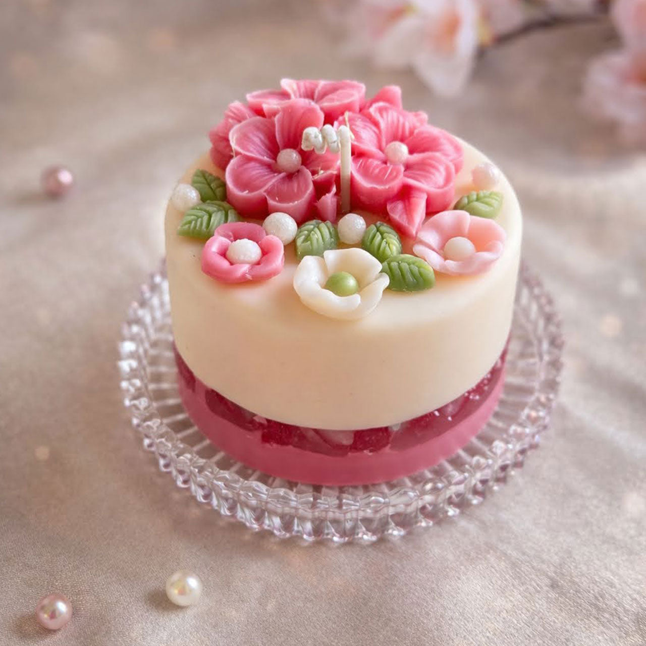 Romantische Blumenkerze als Geschenkidee für Frauen