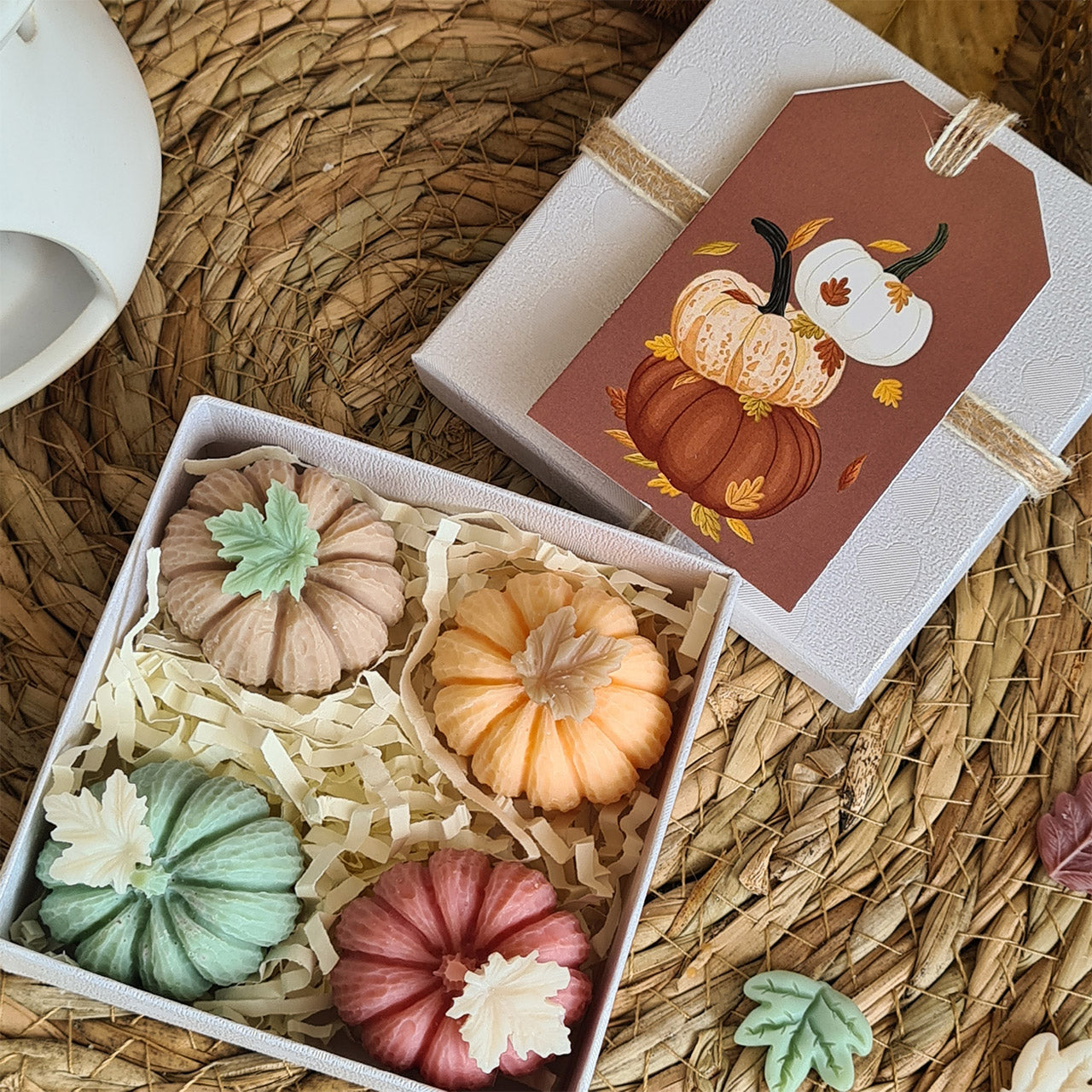 Sanfte Kürbisse – Handgemachte Wax Melts in Pastelltönen in Geschenkbox