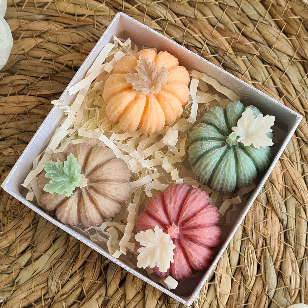 Herbstliche Deko mit sanften Kürbis-Wax Melts