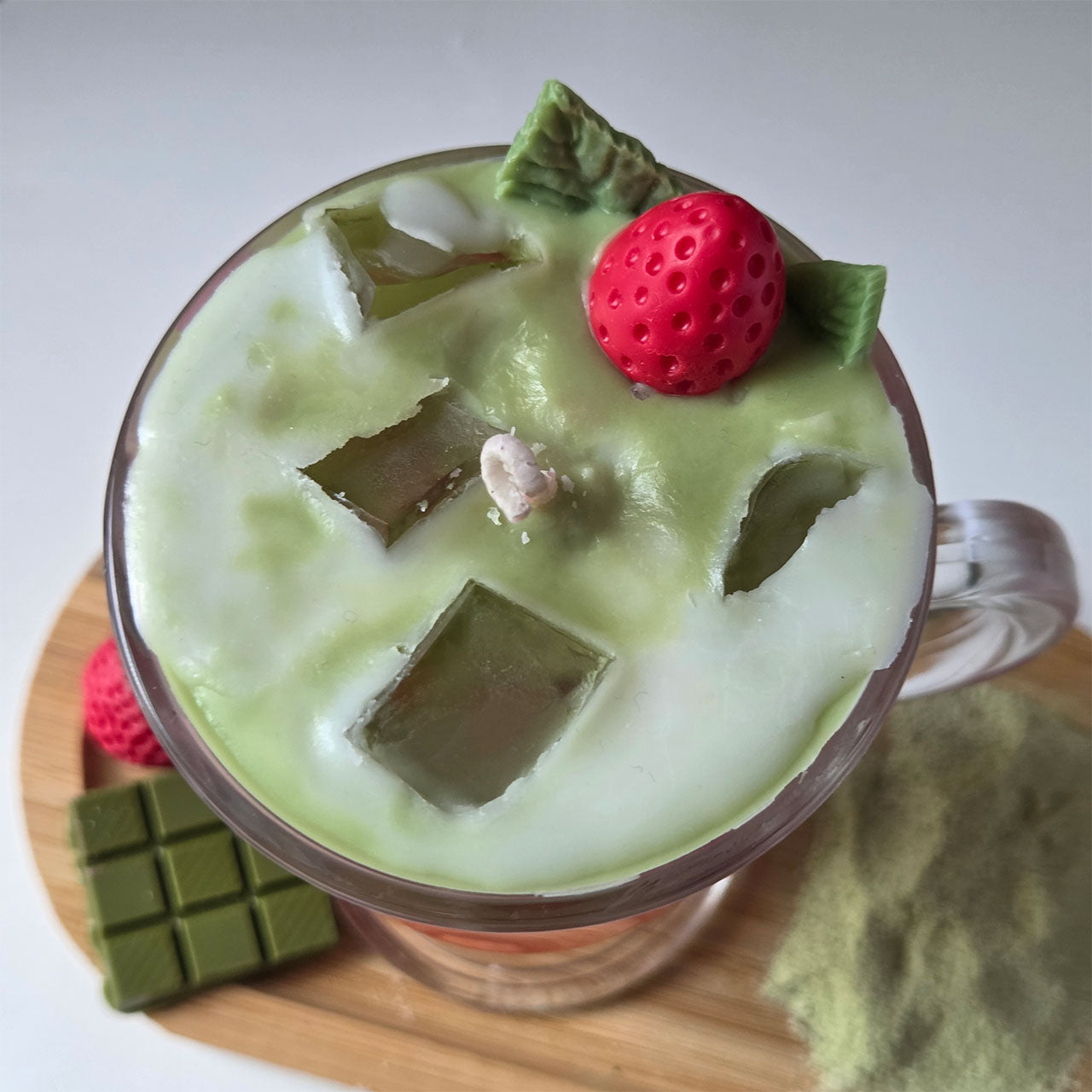 Strawberry Matcha Latte Duftkerze als Geschenkidee