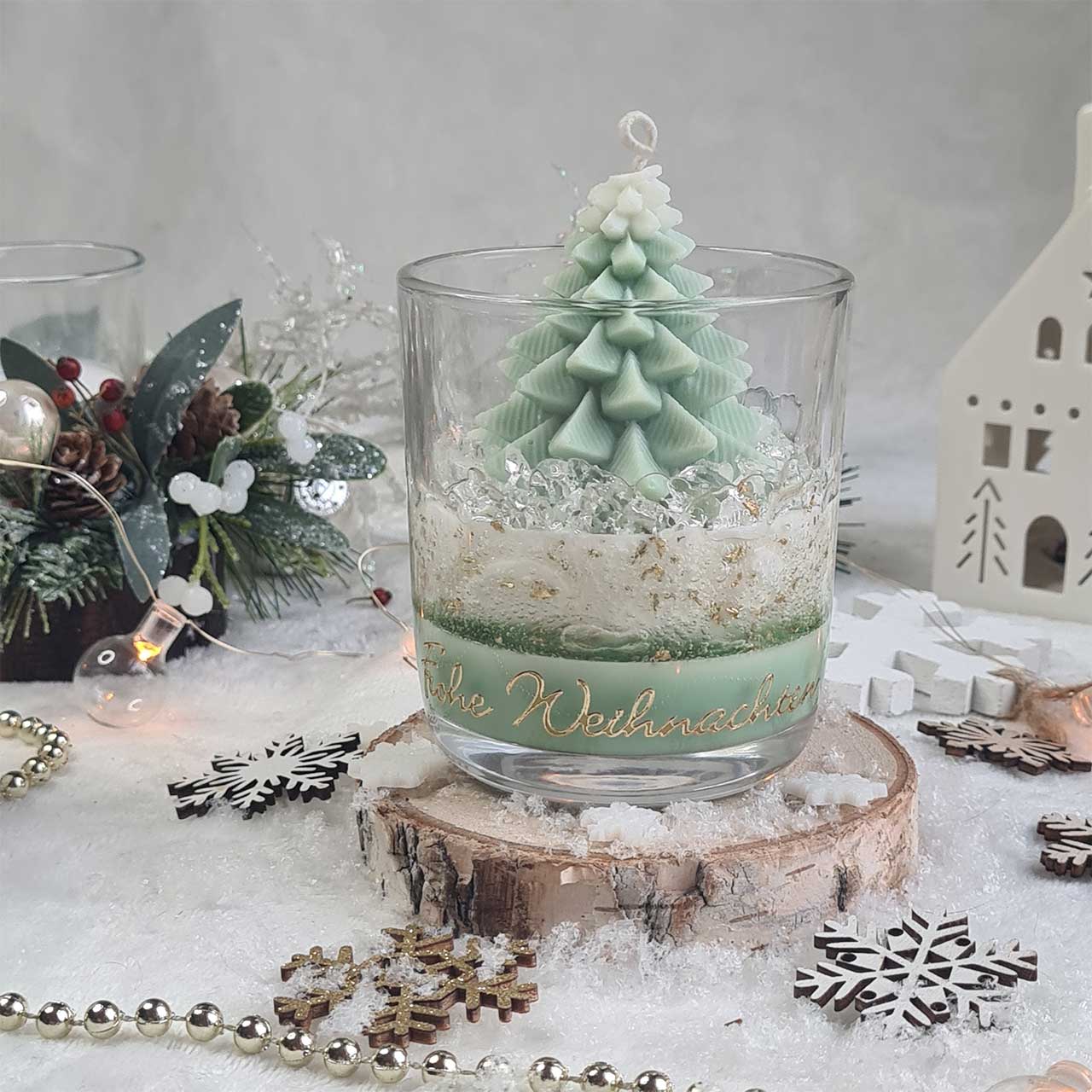 Weihnachtskerze mit Tannenbaum im Glas – Limited Edition, handgegossen
