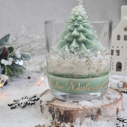 Detailaufnahme der Tannenbaumfigur in handgemachter Sojawachskerze